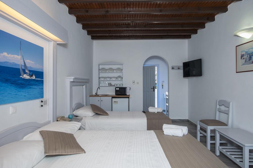 Manis Inn Náoussa Extérieur photo